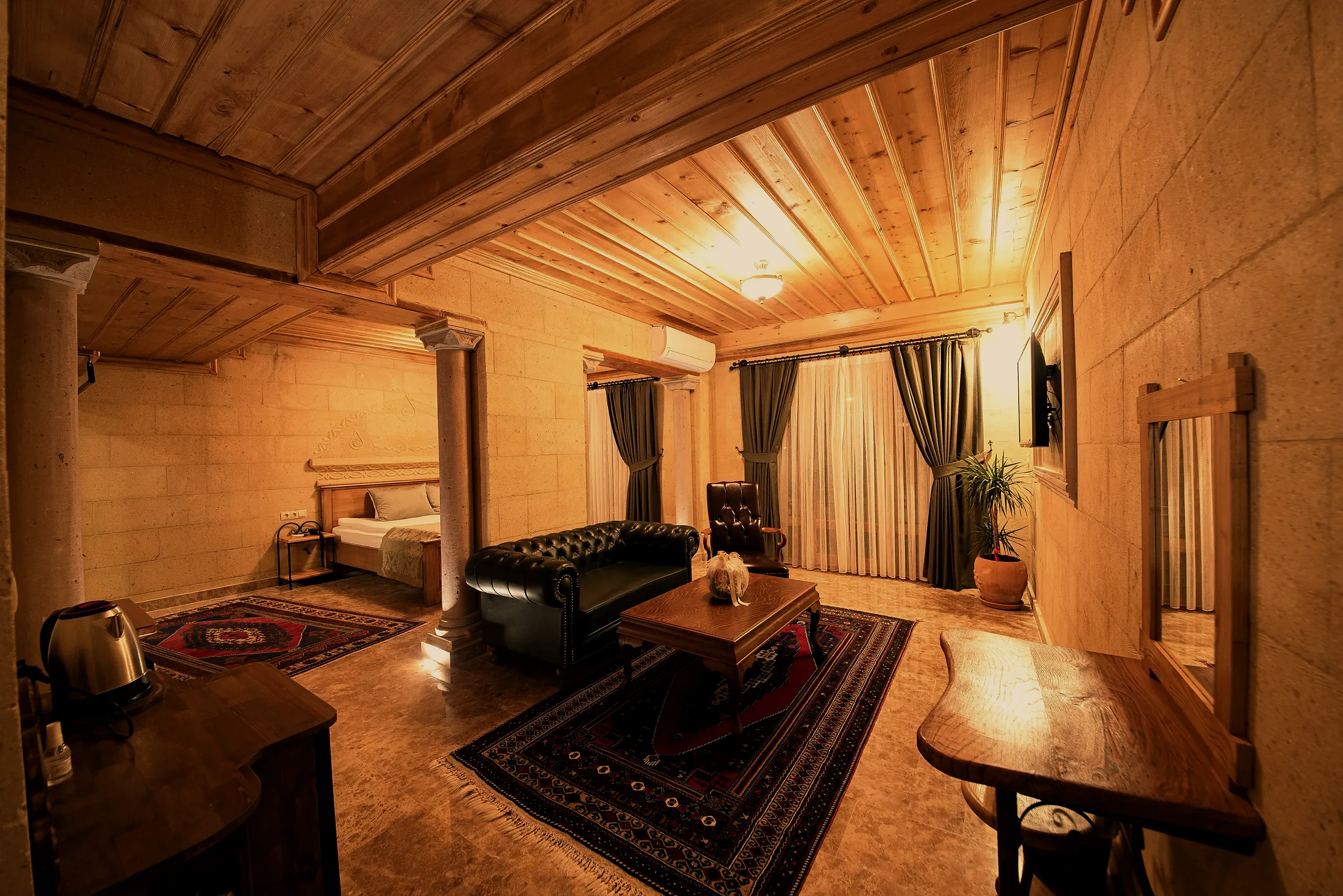 Люкс Cratus 305 — Cratus Stone Palace, Göreme (1/4)