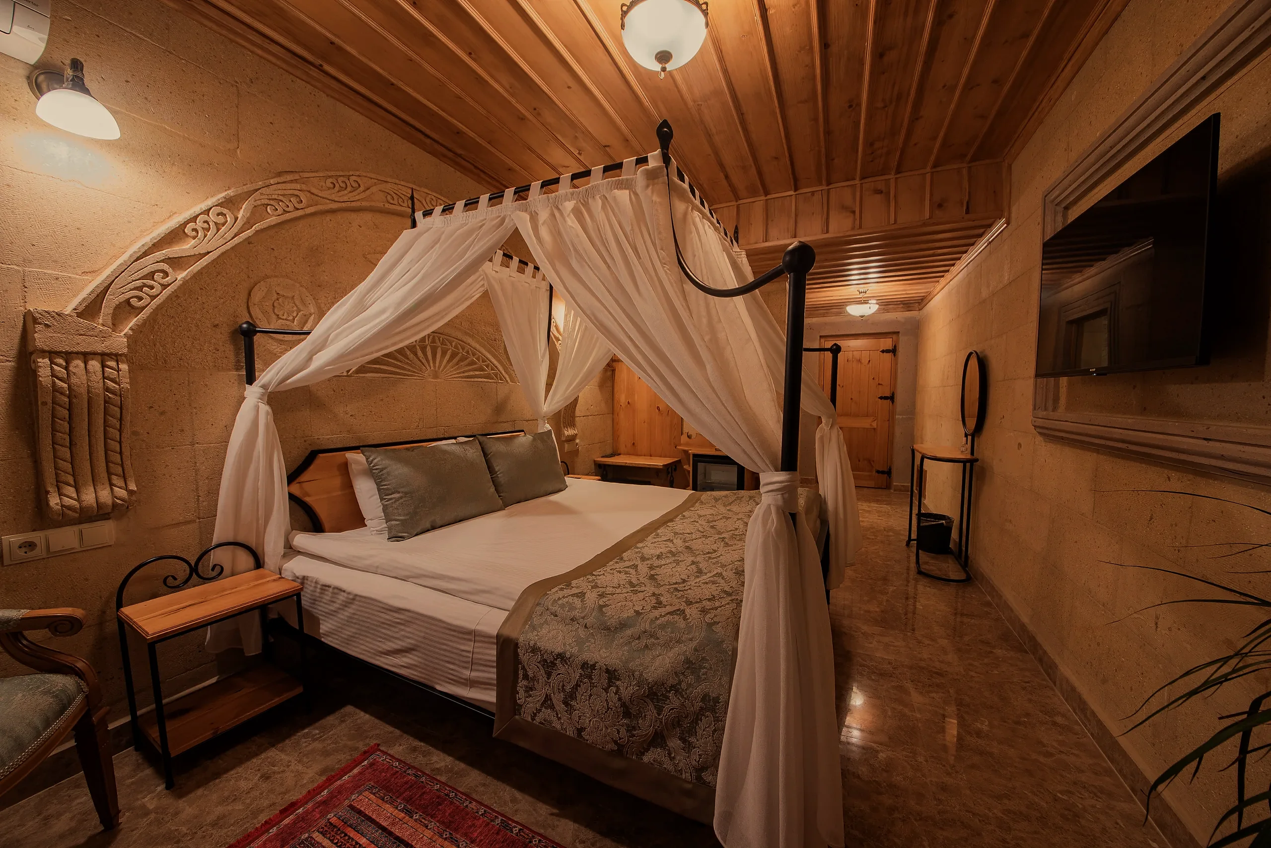 Deluxe с балконом 203 и 206 — Cratus Stone Palace, Göreme (1/2)